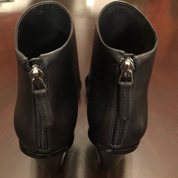 ⬇️ $275 NWOB! A7EIJE Black Leather Sandals - Picture 5 of 7